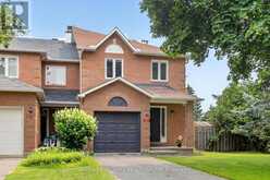 23 WHITEGATE CRESCENT | Ottawa Ontario | Slide Image Two