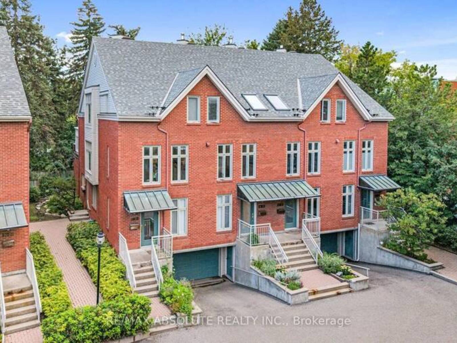 16 - 20 CHARLEVOIX STREET, Ottawa, Ontario K1L 8K5
