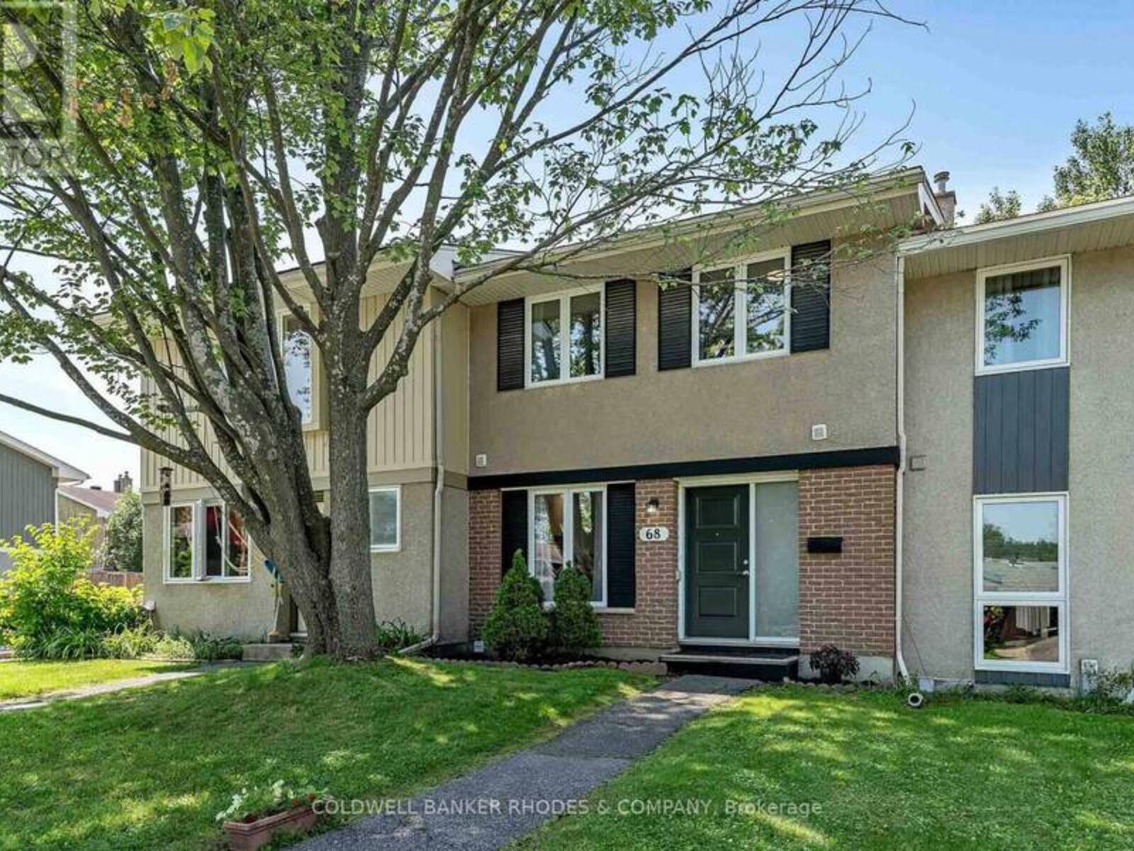 68 COSTELLO AVENUE, Ottawa, Ontario K2H 7C5