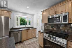 12 BRADGATE DRIVE | Ottawa Ontario | Slide Image Eleven