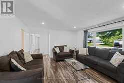 12 BRADGATE DRIVE | Ottawa Ontario | Slide Image Seven