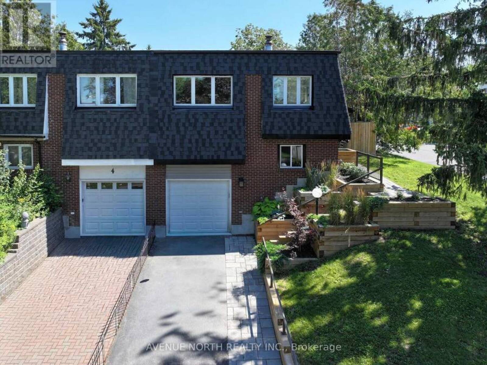2 OBERON STREET, Ottawa, Ontario K2H 7X7