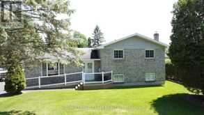 12078 LAKESHORE DRIVE E | Morrisburg Ontario | Slide Image Four