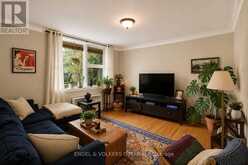 520 HILSON AVENUE | Ottawa Ontario | Slide Image Three