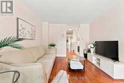 2154 ORIENT PARK DRIVE | Ottawa Ontario | Slide Image Eight