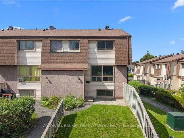 44 - 2640 DRAPER AVENUE Ottawa Ontario, K2H 8V3 - 3 Bedrooms Condo For Sale