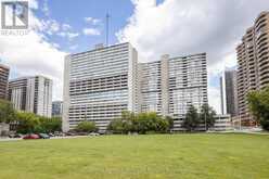 2706 - 500 LAURIER AVENUE W | Ottawa Ontario | Slide Image Three