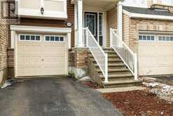 112 GELDERLAND PRIVATE | Ottawa Ontario | Slide Image Two