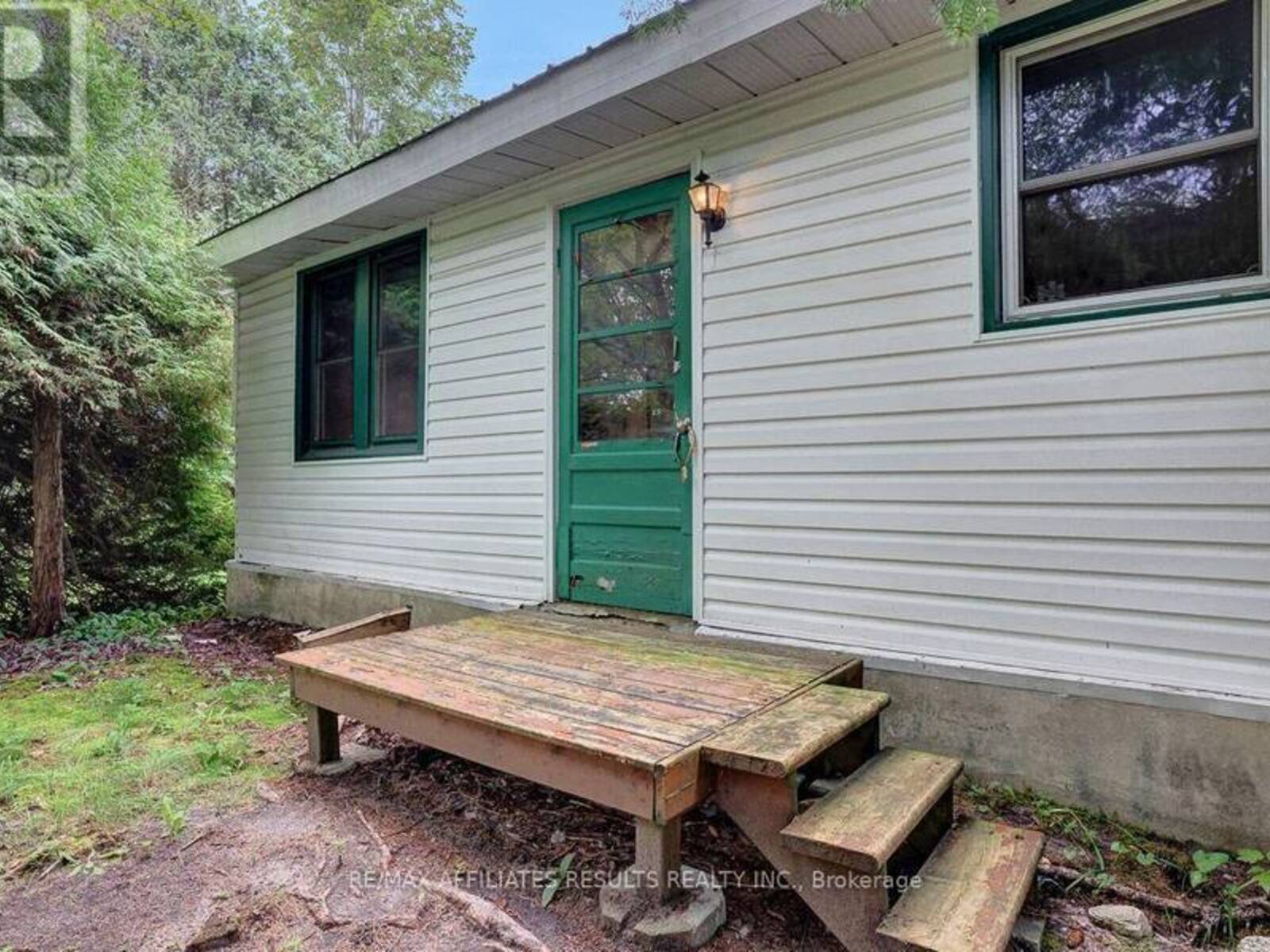 3326 LEROY STREET, Ottawa, Ontario K0A 2W0