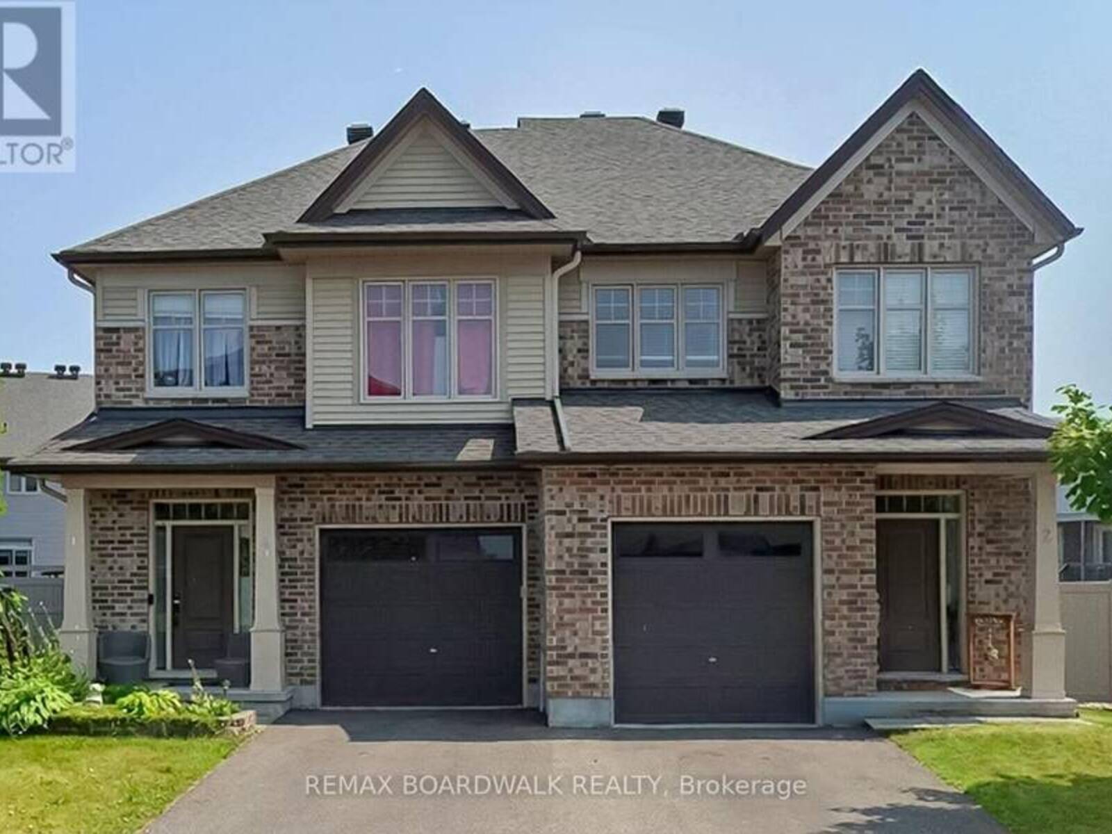 2 DUNCANVILLE STREET, Russell, Ontario K4R 1E5