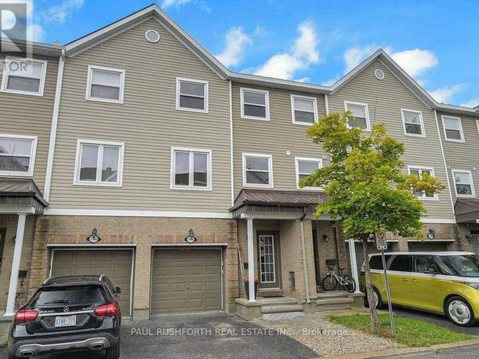 766 SANIBEL PRIVATE, Ottawa, Ontario K2H 0A8