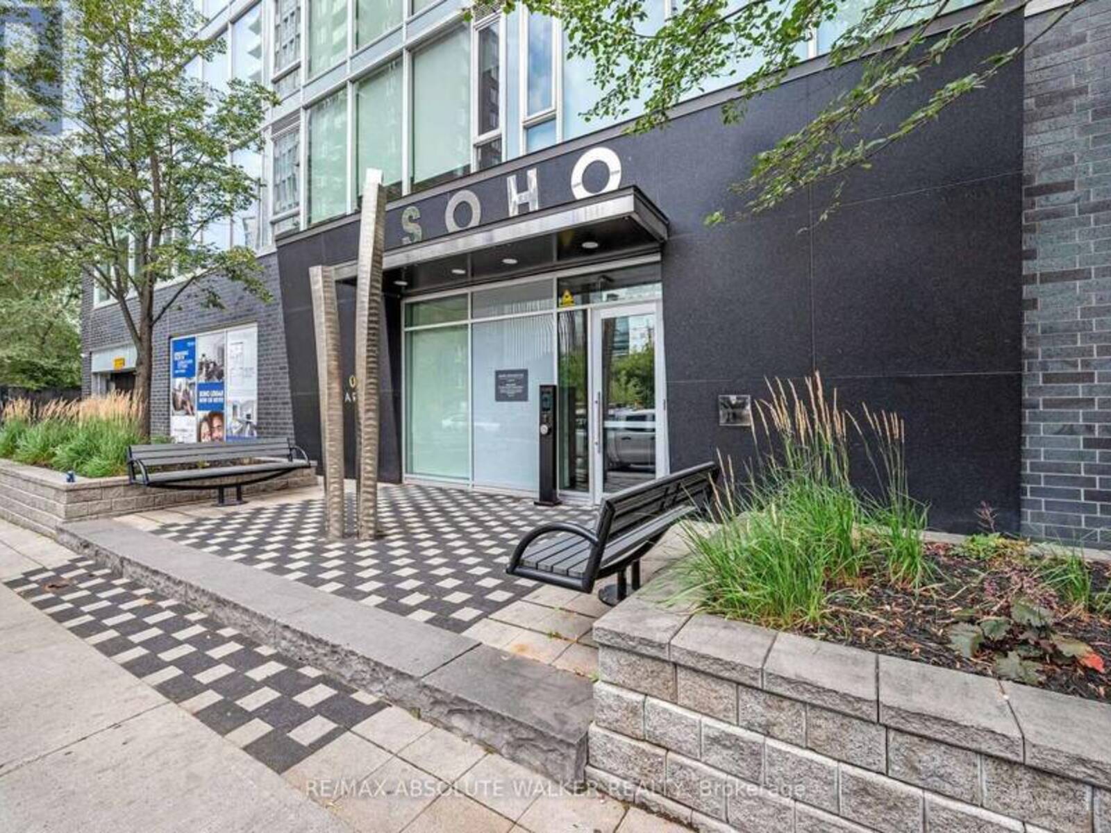 810 - 300 LISGAR STREET, Ottawa, Ontario K2P 0E2