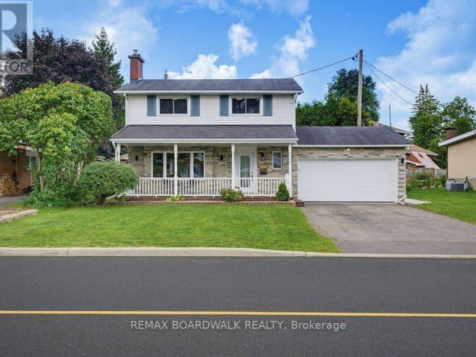2306 RYDER STREET, Ottawa, Ontario K1H 6X5