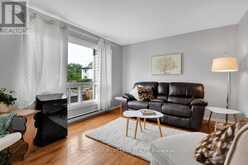 23F - 23 BANNER ROAD W | Ottawa Ontario | Slide Image Ten