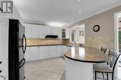 401 PHOENIX CRESCENT | Ottawa Ontario | Slide Image Thirteen