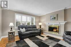 401 PHOENIX CRESCENT | Ottawa Ontario | Slide Image Eight