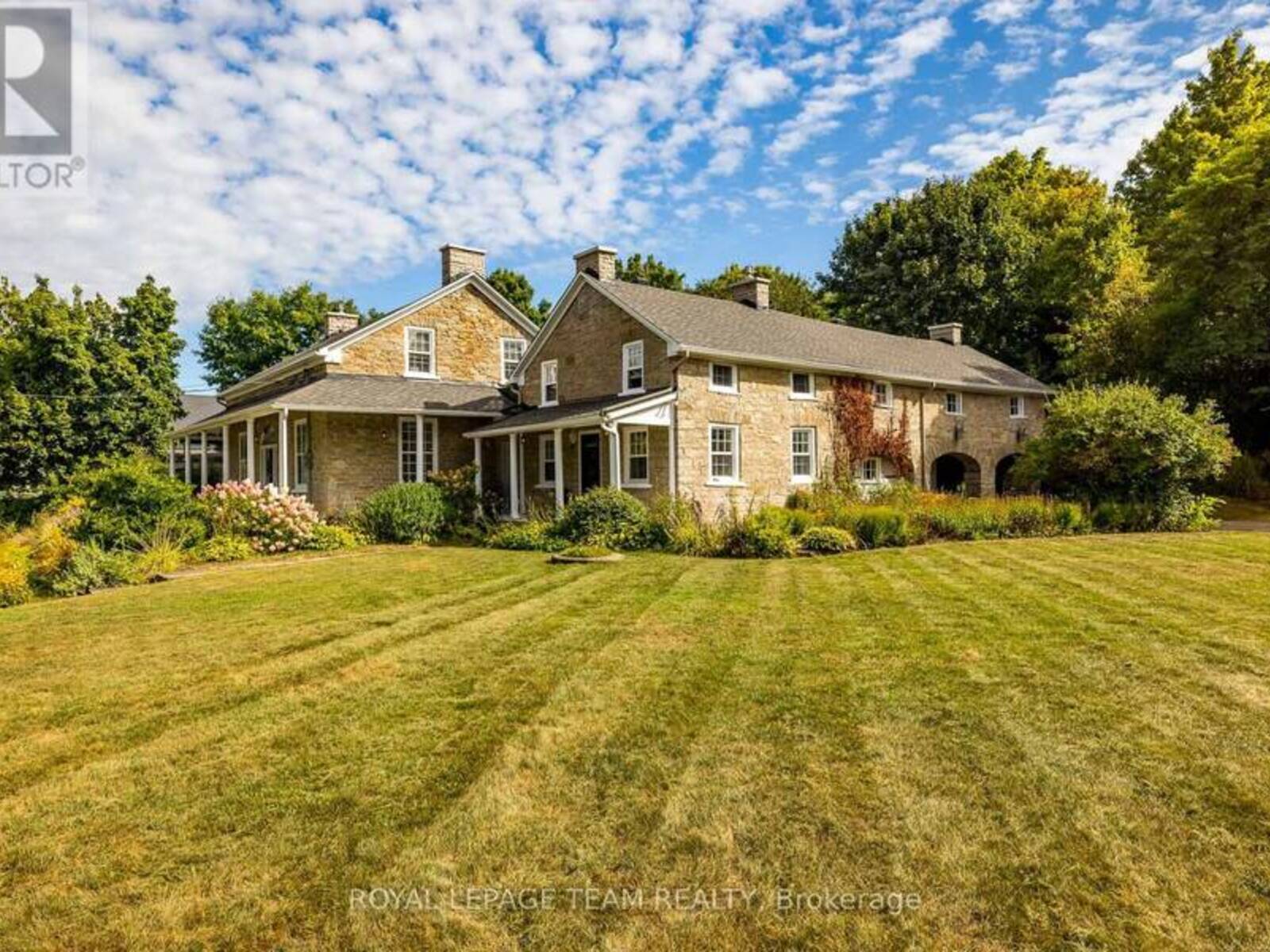 492 RIVER ROAD, Mississippi Mills, Ontario K0A 1A0