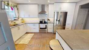 90 SAN ANTONIO DRIVE | Hamilton Ontario | Slide Image Eight