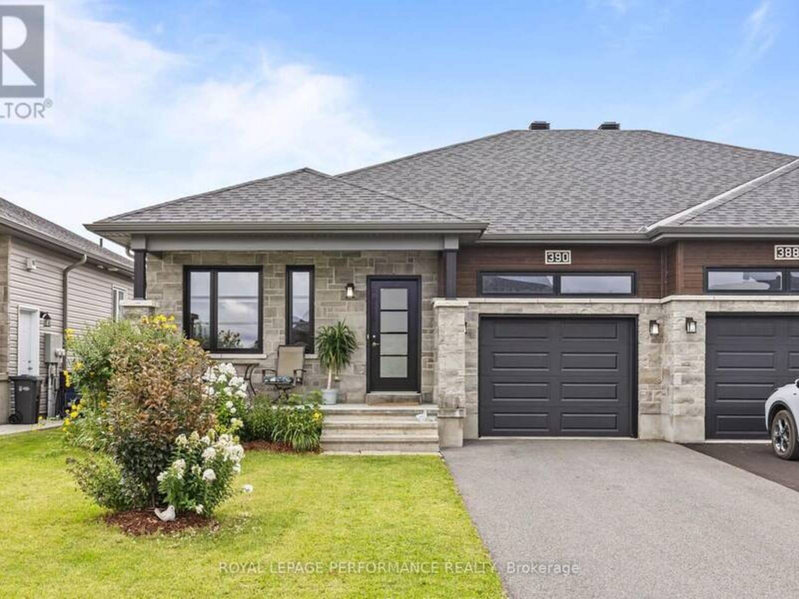 390 TWILIGHT AVENUE, Russell, Ontario K4R 0E6