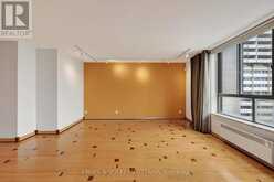 1007 - 475 LAURIER AVENUE W | Ottawa Ontario | Slide Image Nine