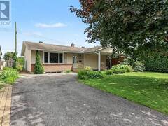 496 TISDALE CRESCENT Ottawa Ontario, K1J 7A6