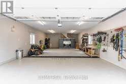 19 MARIC TRAIL | Kemptville Ontario | Slide Image Three
