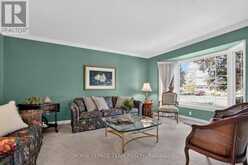 19 SLADE CRESCENT | Ottawa Ontario | Slide Image Twelve