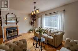 B - 2 LARKSHIRE LANE | Ottawa Ontario | Slide Image Twelve