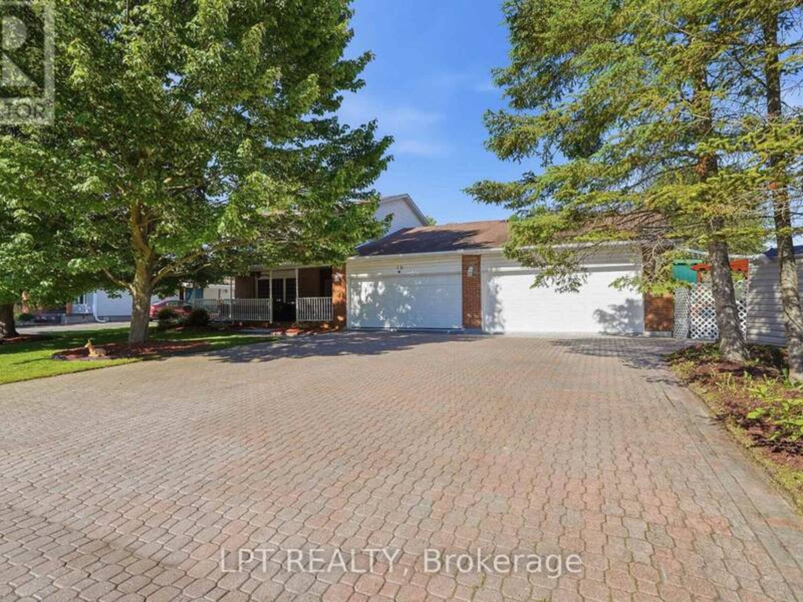 18 LOUISE CRESCENT, Embrun, Ontario K0A 1W0