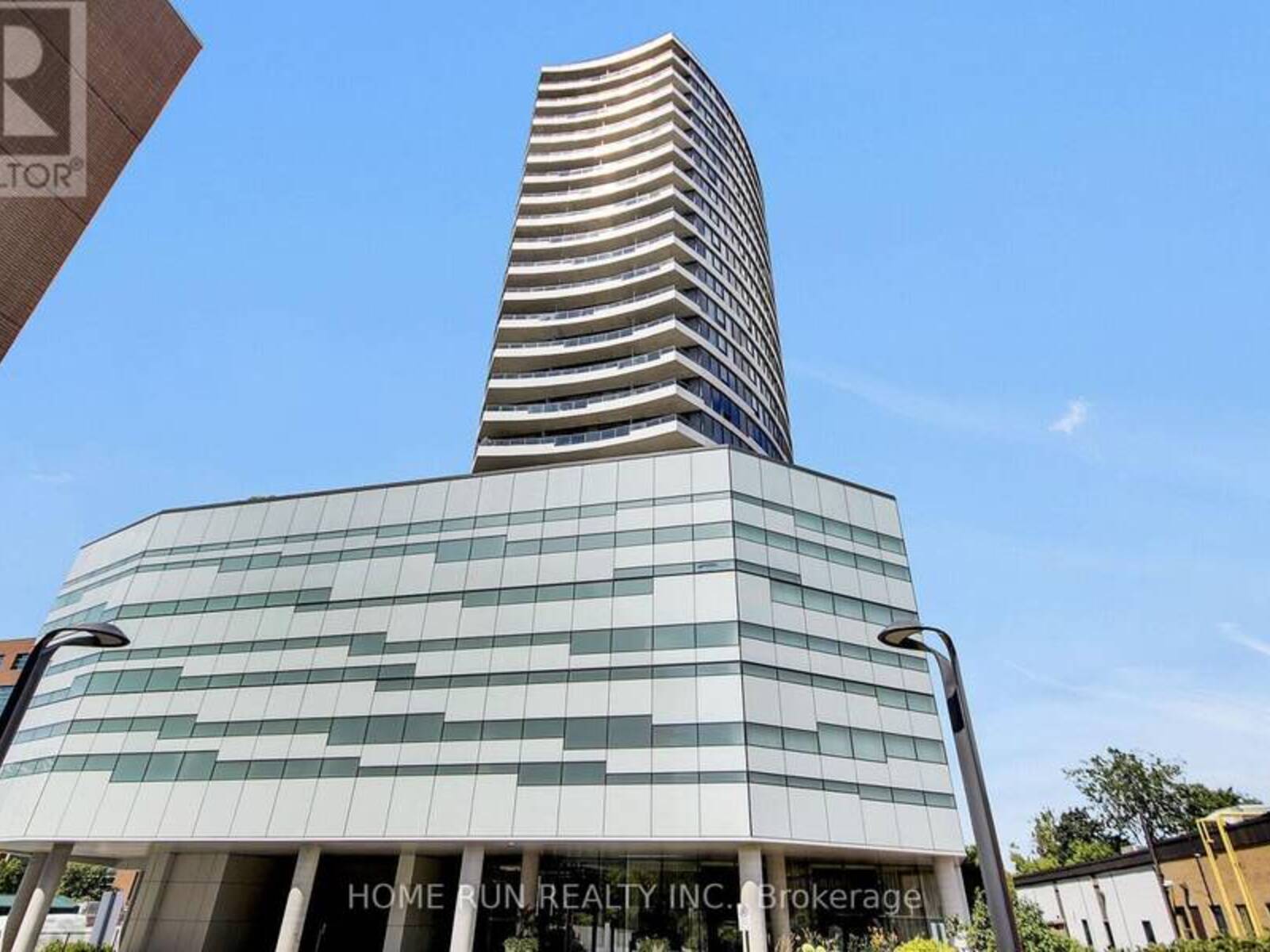 1507 - 485 RICHMOND ROAD, Ottawa, Ontario K2A 3W9