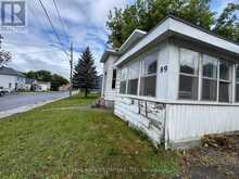 89 QUEEN STREET | Smiths Falls Ontario | Slide Image Four