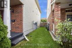 237 EYE BRIGHT CRESCENT | Ottawa Ontario | Slide Image Five