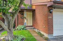 381 VERDON PRIVATE | Ottawa Ontario | Slide Image Three