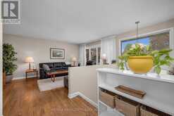 5 WEST HERRINGTON COURT | Ottawa Ontario | Slide Image Nine