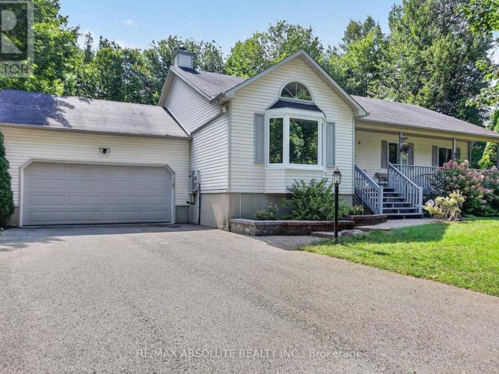 11 FLESHER CRESCENT, Kemptville, Ontario K0G 1J0