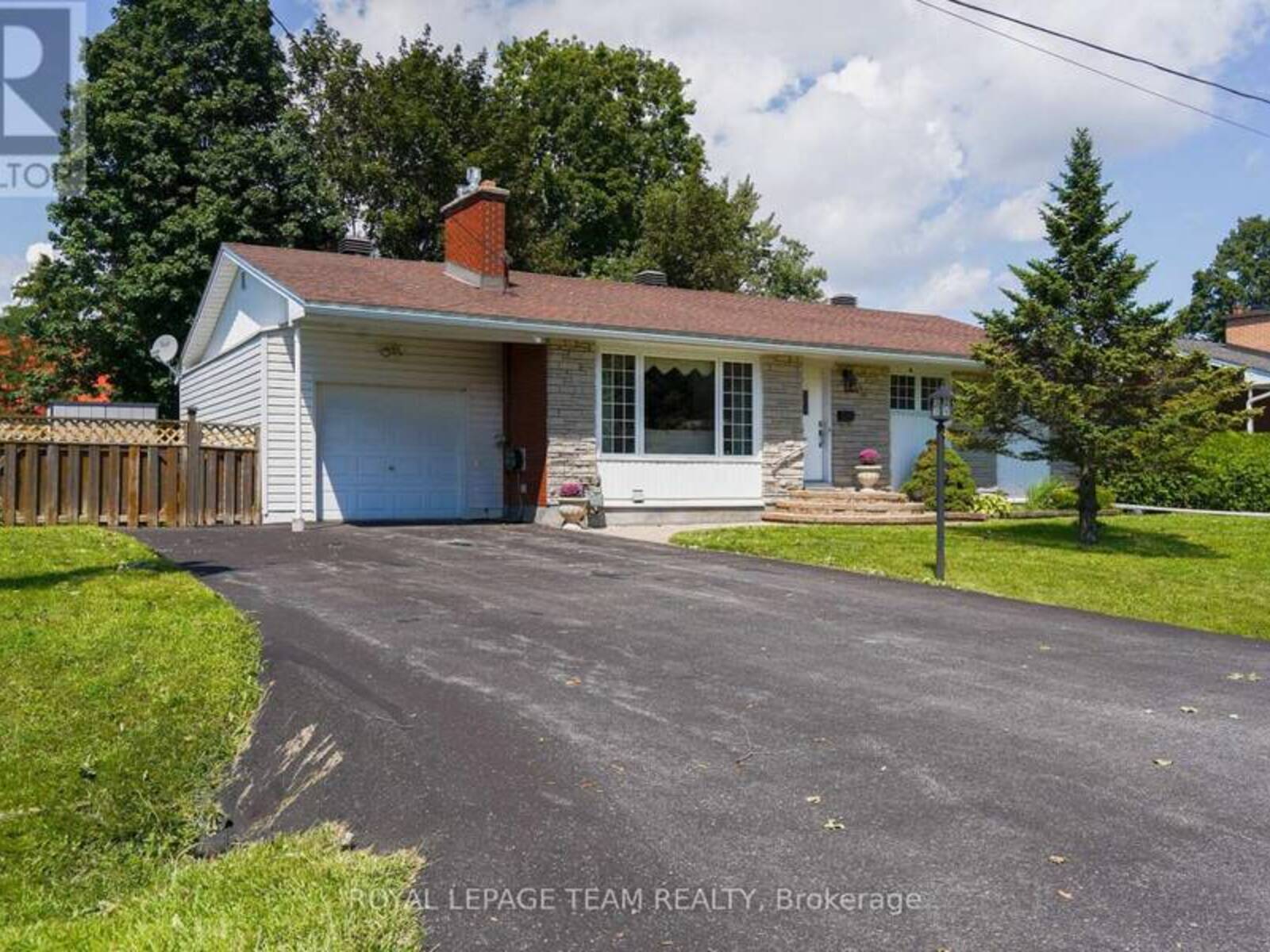 29 EPWORTH AVENUE, Ottawa, Ontario K2G 2L6