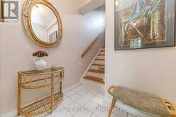 8 MACLEAN STREET | Ottawa Ontario | Slide Image Four