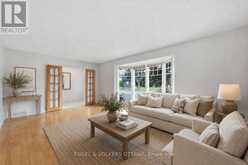 885 PLANTE DRIVE | Ottawa Ontario | Slide Image Four