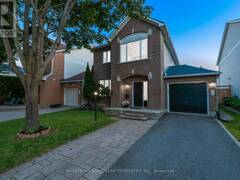 32 VALENCIA STREET Ottawa Ontario, K2G 6T1