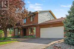 105 COUNTRY CLUB DRIVE | Ottawa Ontario | Slide Image One