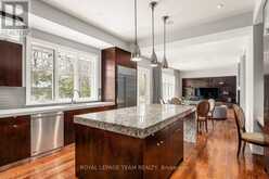 250 SANDRIDGE ROAD | Ottawa Ontario | Slide Image Fifteen