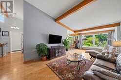 79 WOODFIELD DRIVE | Ottawa Ontario | Slide Image Five