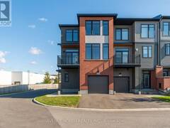 1220 FLYCATCHER PRIVATE Ottawa Ontario, K1X 0M7