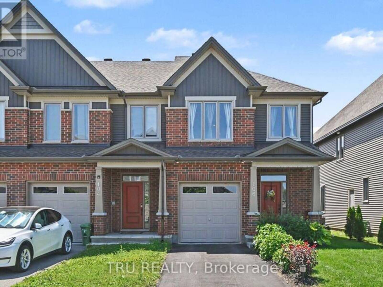 106 LAVATERA STREET, Ottawa, Ontario K1T 0R7