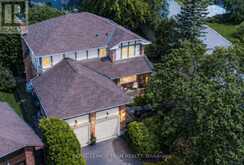 11 FESSENDEN WAY | Ottawa Ontario | Slide Image One