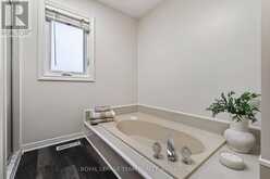 11 FESSENDEN WAY | Ottawa Ontario | Slide Image Thirty-one