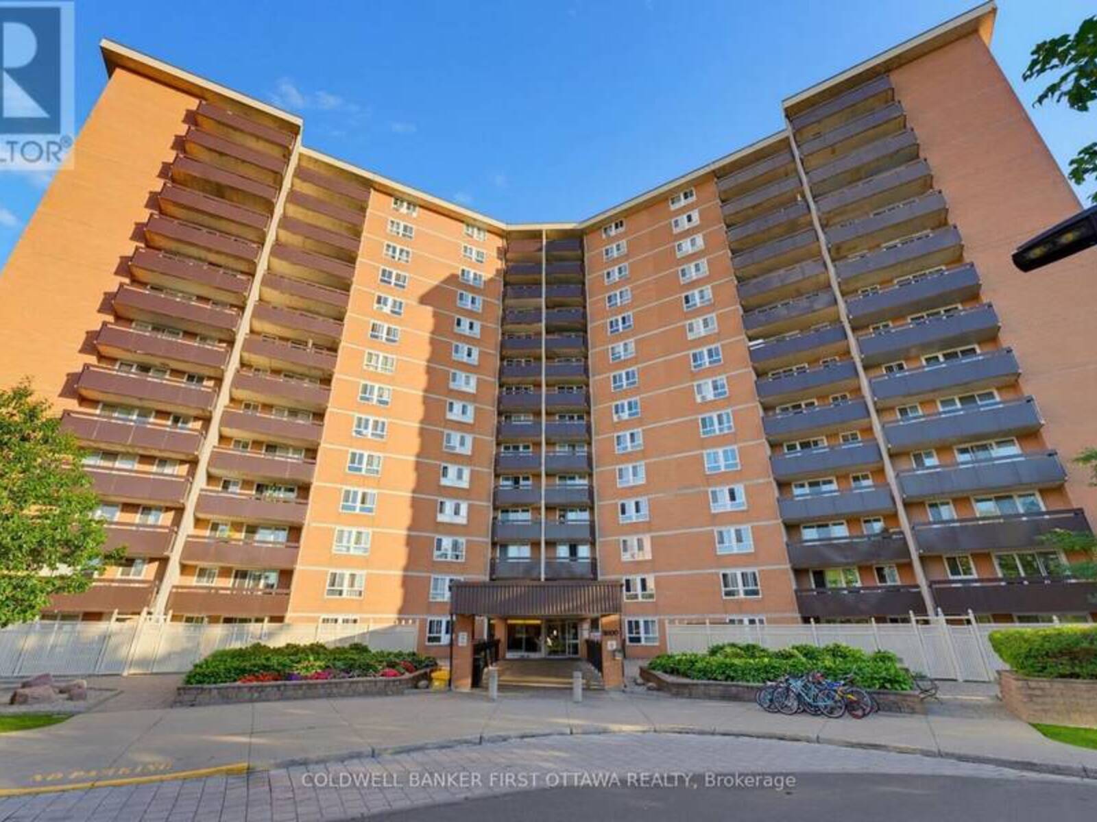 803 - 2000 JASMINE CRESCENT, Ottawa, Ontario K1J 8K4