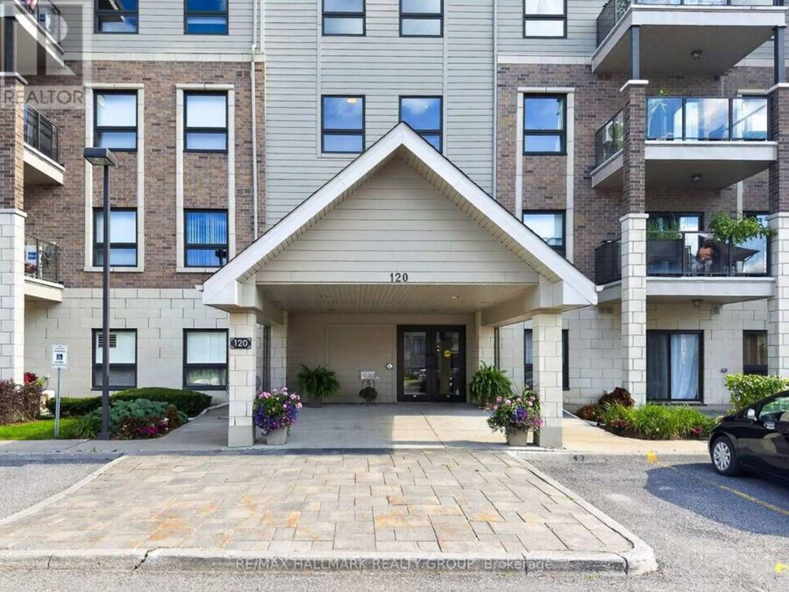 206 - 120 PRESTIGE CIRCLE, Ottawa, Ontario K4A 1B4