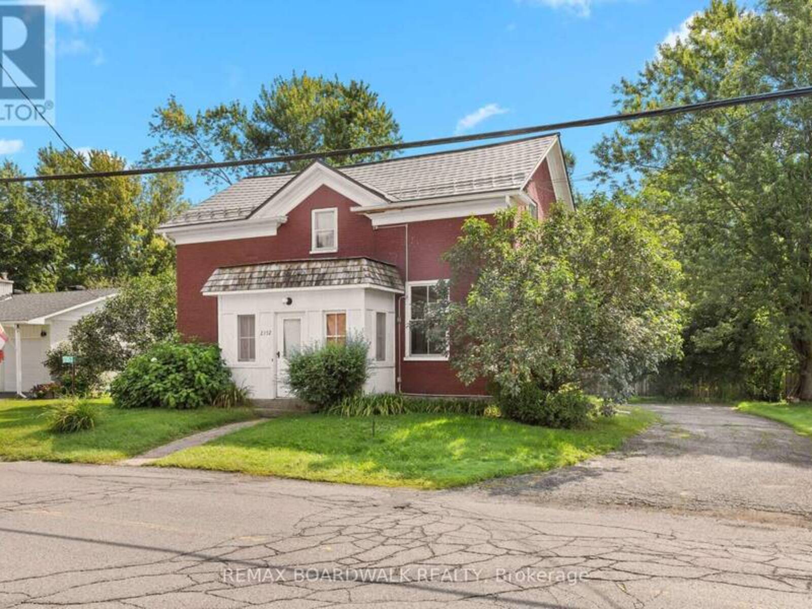 2352 CHURCH STREET, Ottawa, Ontario K0A 2T0