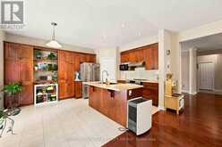 328 LAUGHLIN CIRCLE | Ottawa Ontario | Slide Image Thirteen